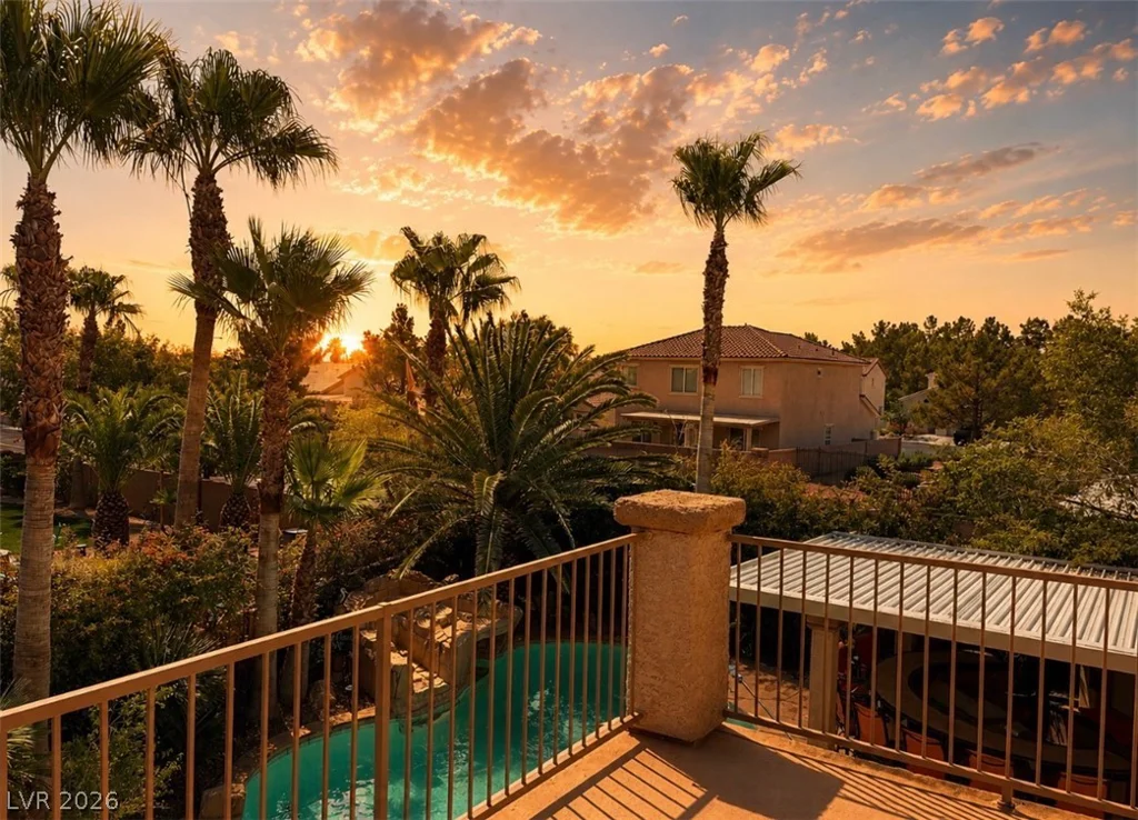 7470 Laughing Brook, Las Vegas, NV 89131