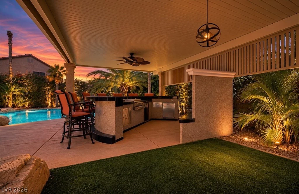 7470 Laughing Brook, Las Vegas, NV 89131