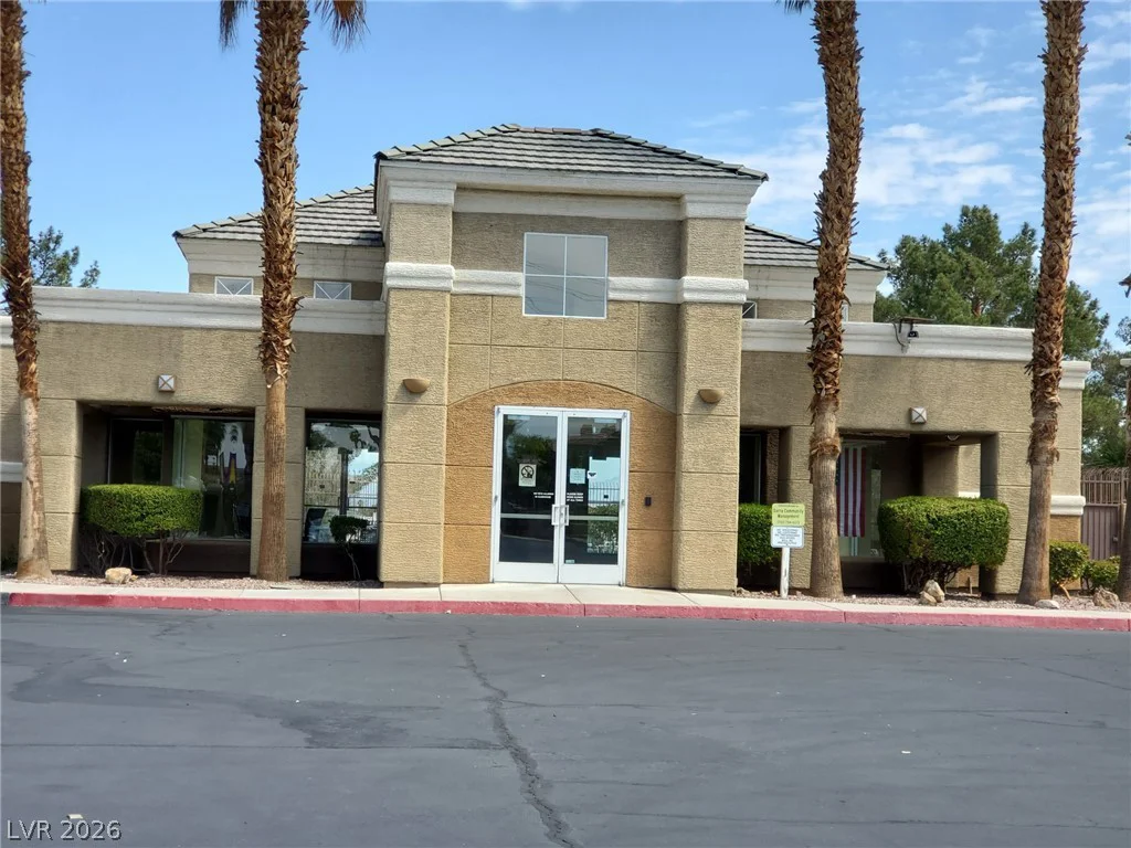8070 Russell, Las Vegas, NV 89113