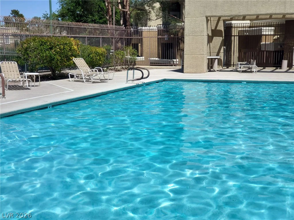 8070 Russell, Las Vegas, NV 89113
