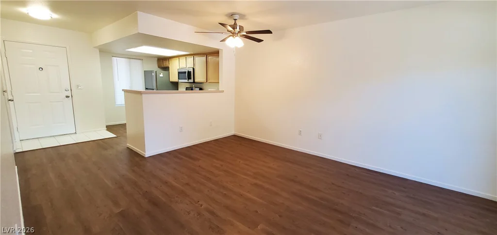 8070 Russell, Las Vegas, NV 89113