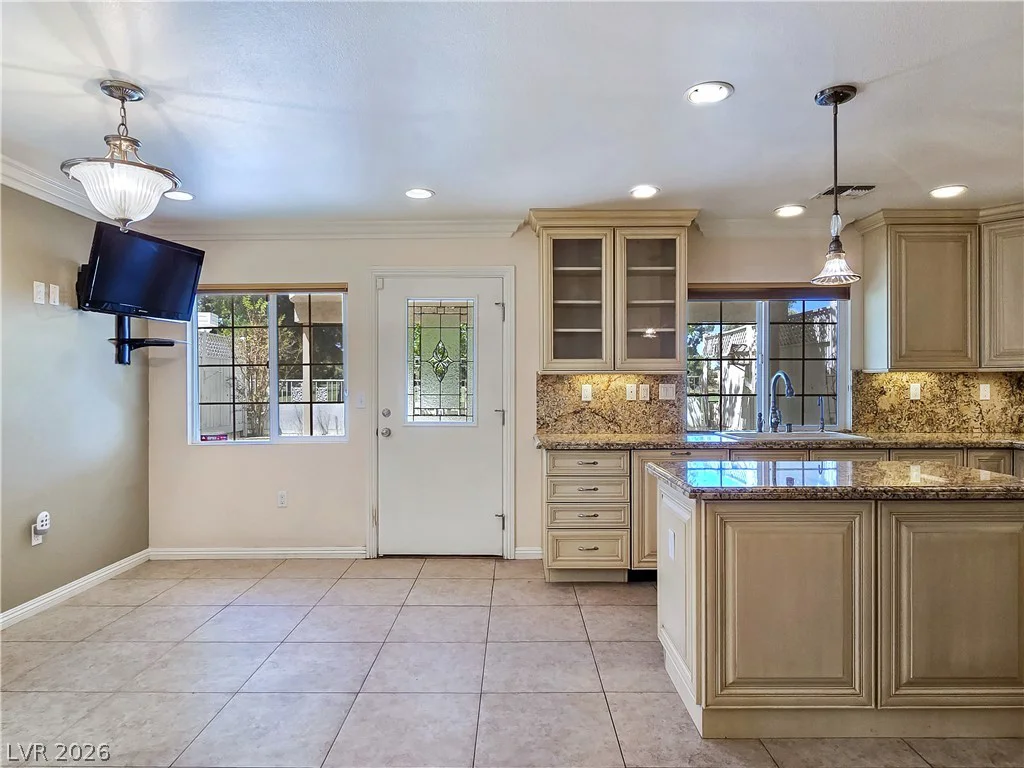 3181 Bel Air, Las Vegas, NV 89109