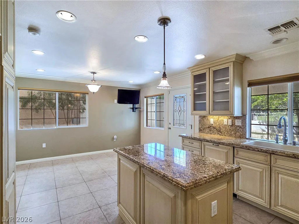 3181 Bel Air, Las Vegas, NV 89109