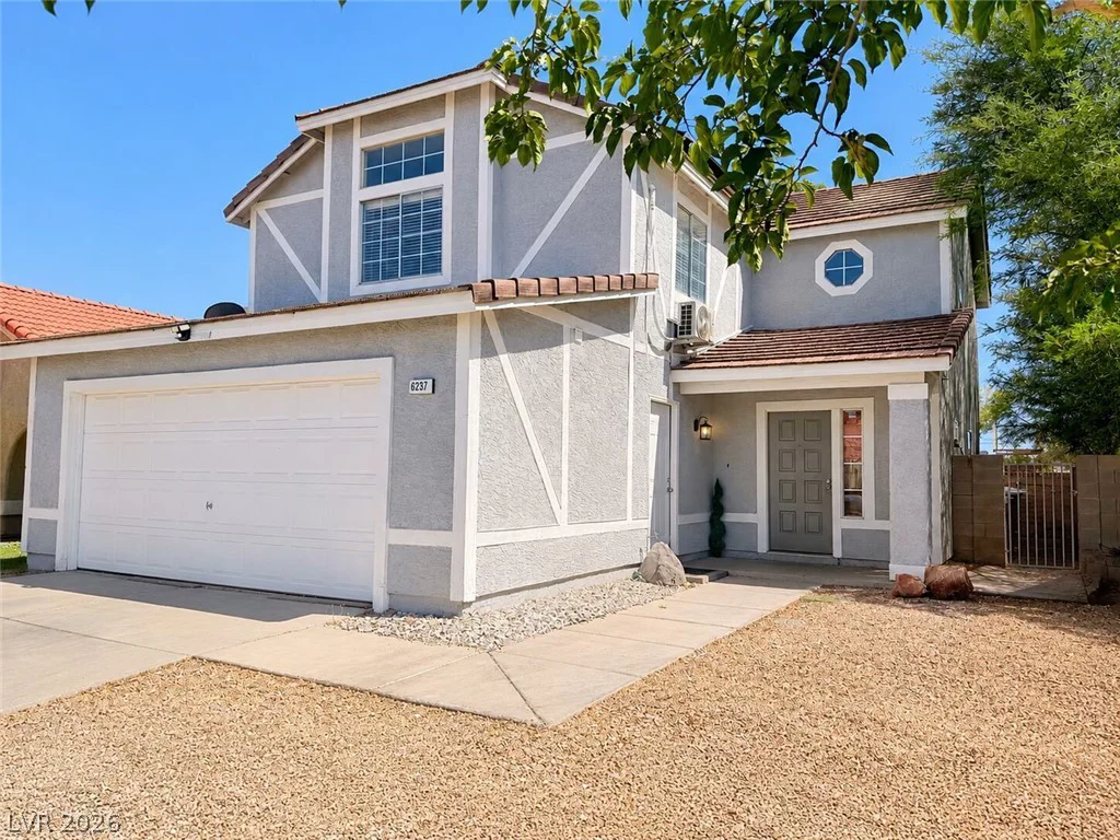 6237 Warm River, Las Vegas, NV 89108