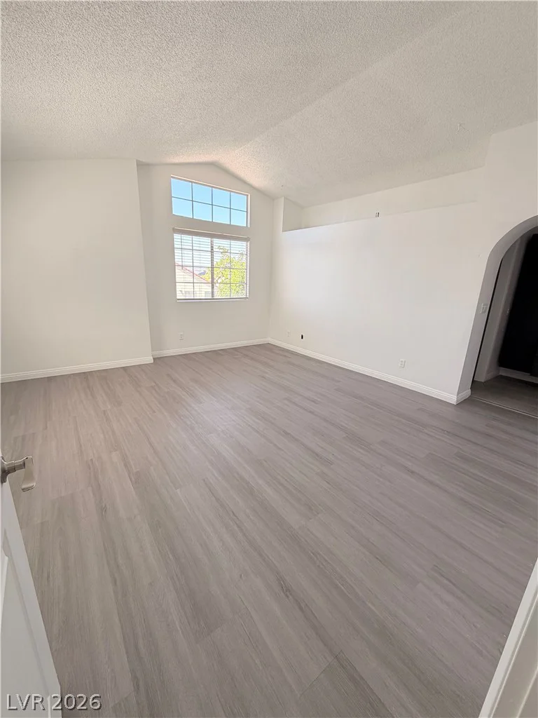 6237 Warm River, Las Vegas, NV 89108