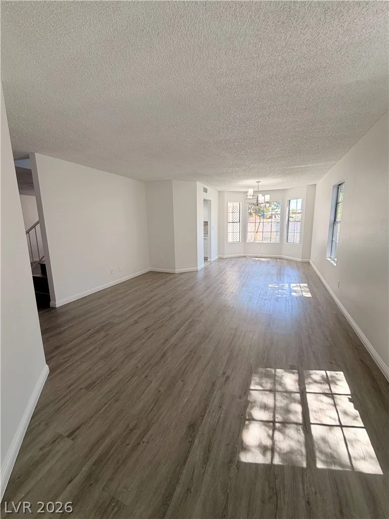 6237 Warm River, Las Vegas, NV 89108