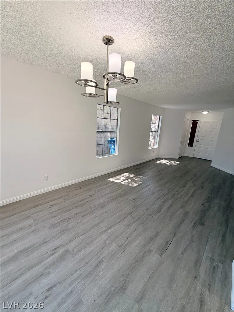 6237 Warm River, Las Vegas, NV 89108