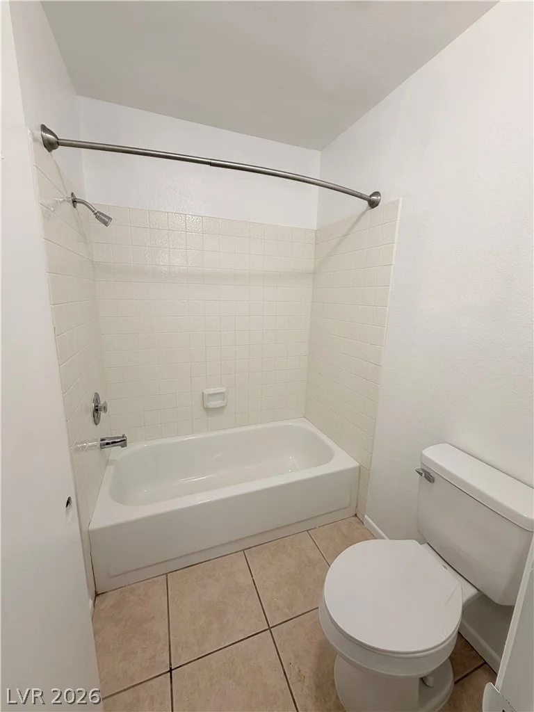 6237 Warm River, Las Vegas, NV 89108