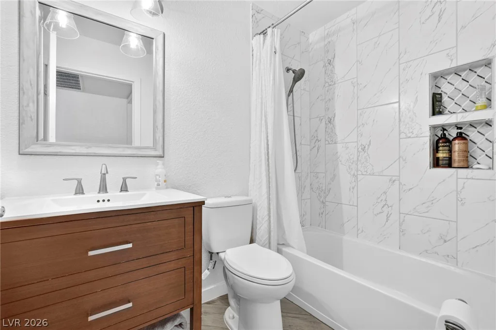 6724 Silver Spoon, Las Vegas, NV 89108
