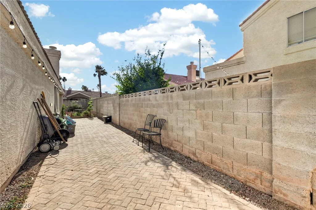 6724 Silver Spoon, Las Vegas, NV 89108