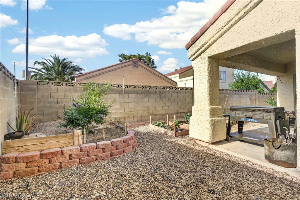 6724 Silver Spoon, Las Vegas, NV 89108
