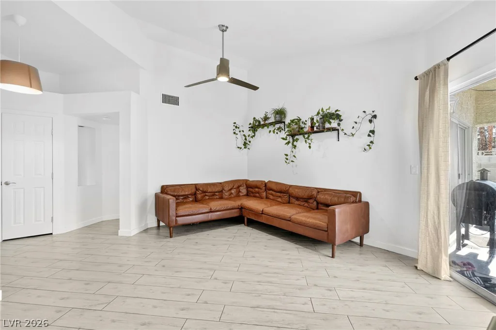 6724 Silver Spoon, Las Vegas, NV 89108