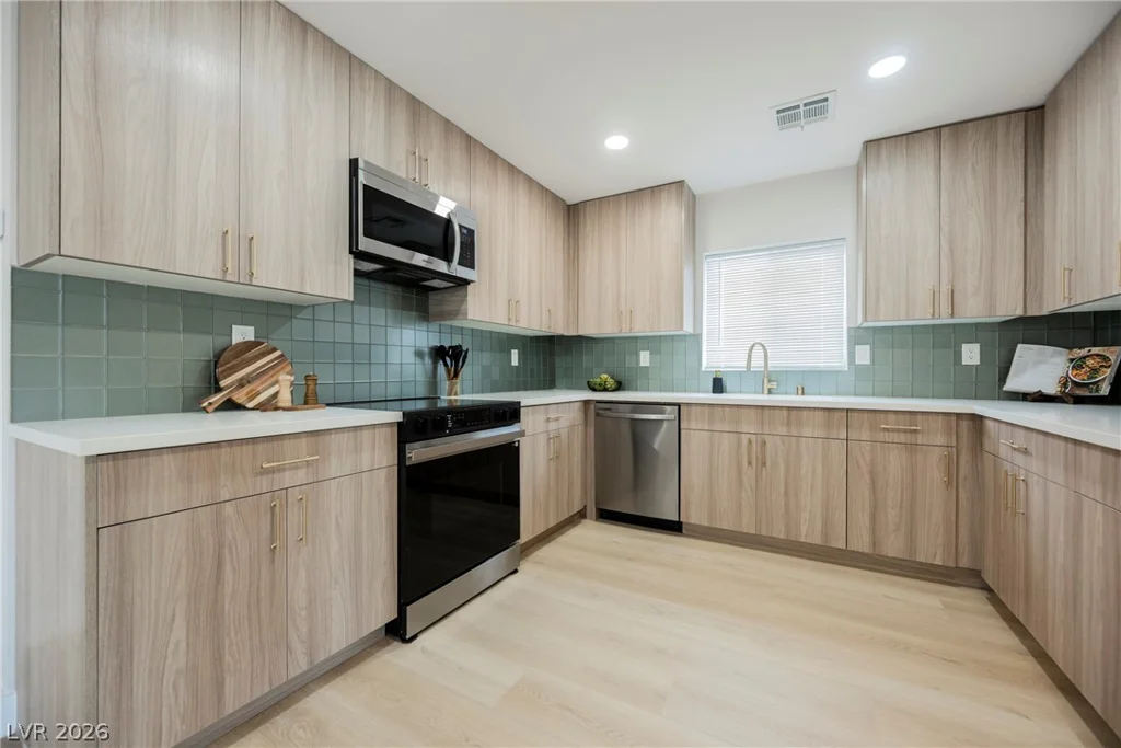 1909 Griffith, Las Vegas, NV 89104