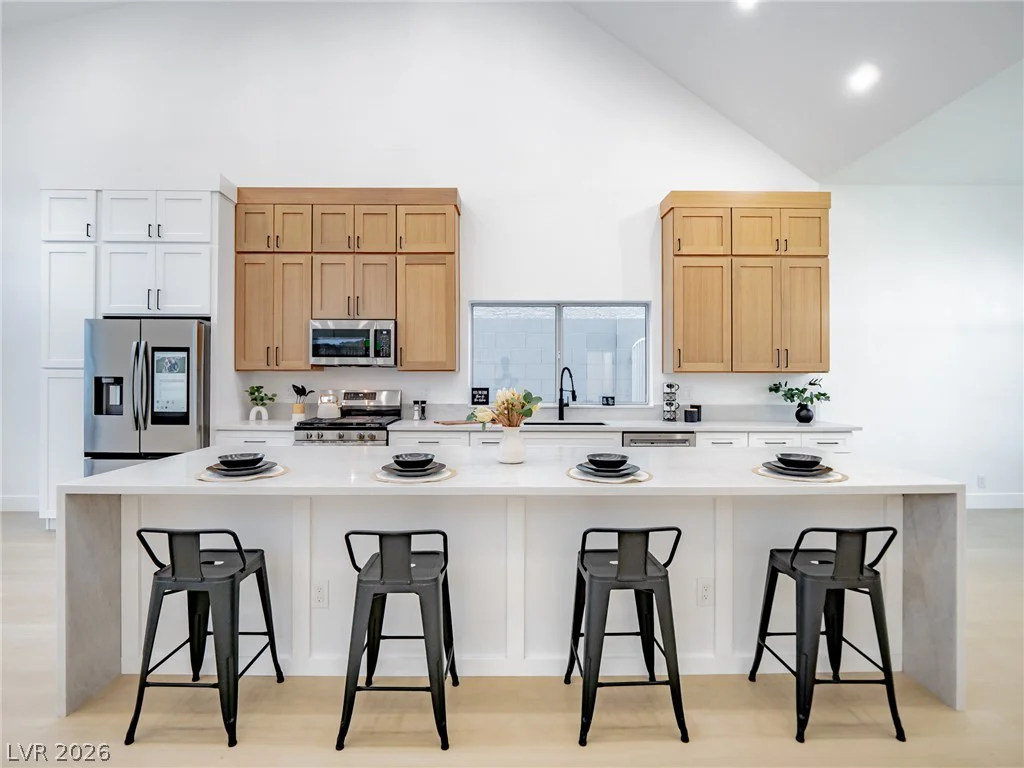 2729 Beachside, Las Vegas, NV 89117