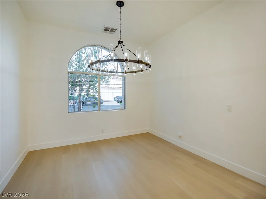 2729 Beachside, Las Vegas, NV 89117