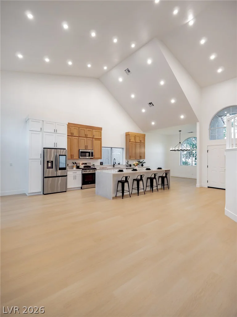 2729 Beachside, Las Vegas, NV 89117