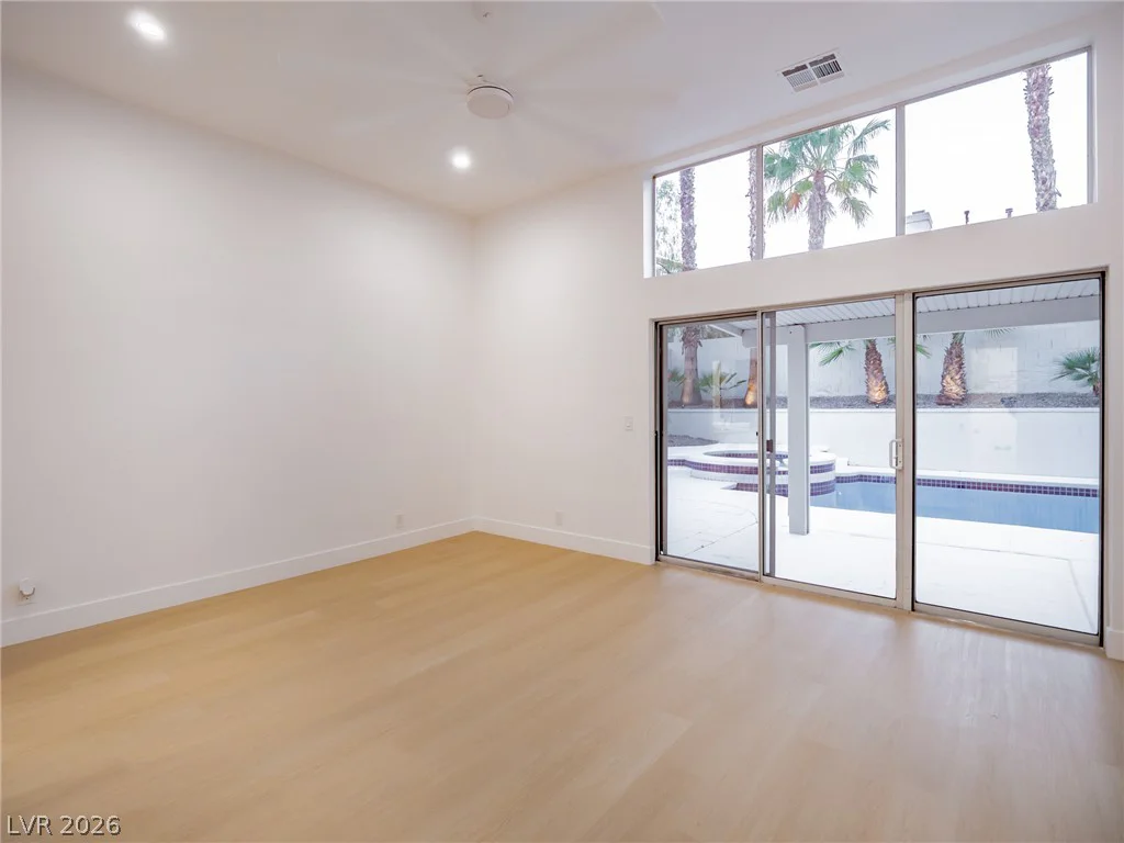 2729 Beachside, Las Vegas, NV 89117