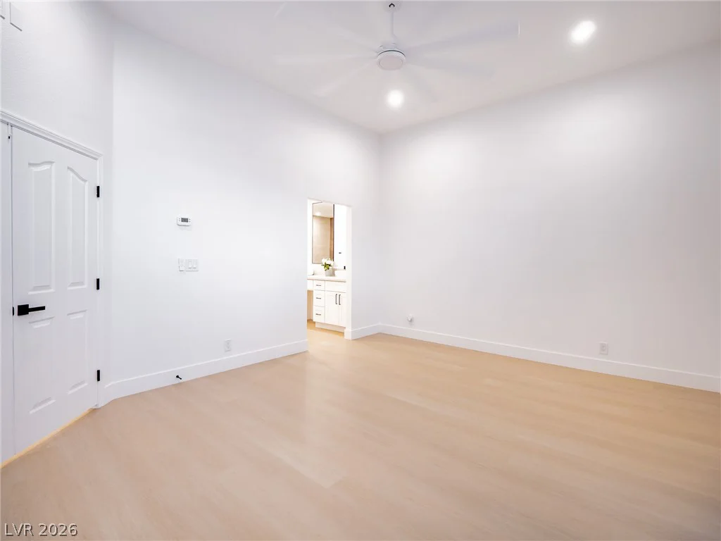 2729 Beachside, Las Vegas, NV 89117