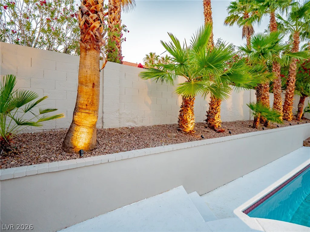 2729 Beachside, Las Vegas, NV 89117