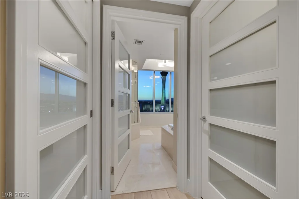 322 Karen, Las Vegas, NV 89109