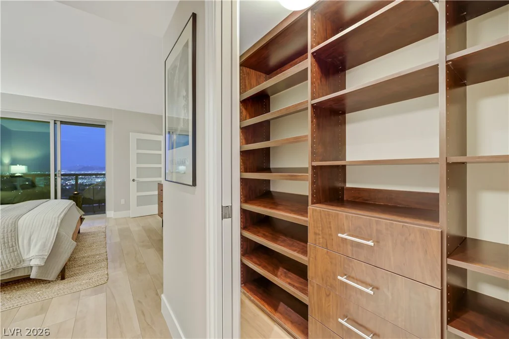 322 Karen, Las Vegas, NV 89109