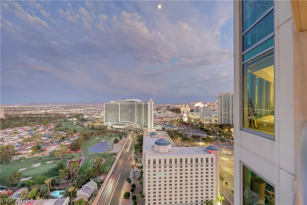 322 Karen, Las Vegas, NV 89109
