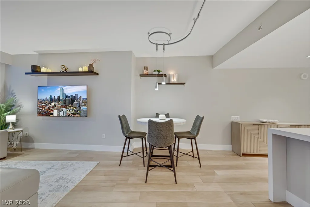 322 Karen, Las Vegas, NV 89109