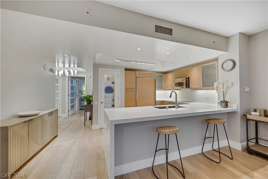 322 Karen, Las Vegas, NV 89109