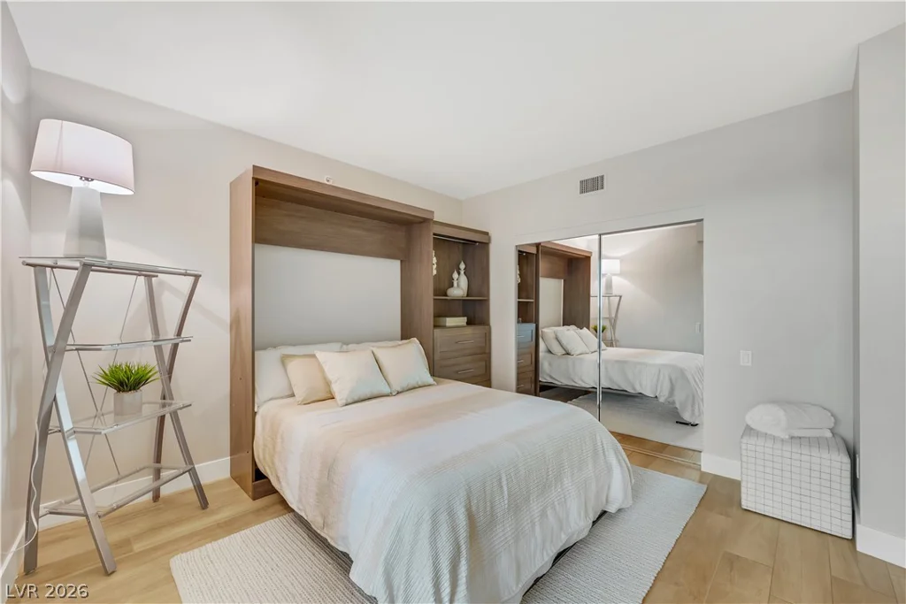 322 Karen, Las Vegas, NV 89109
