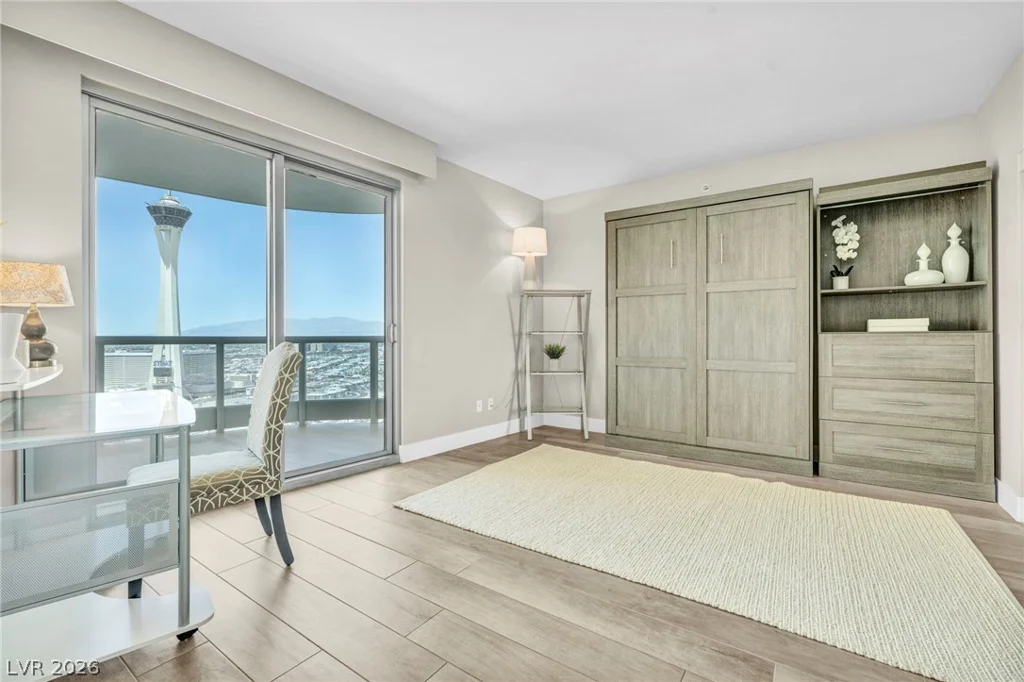 322 Karen, Las Vegas, NV 89109
