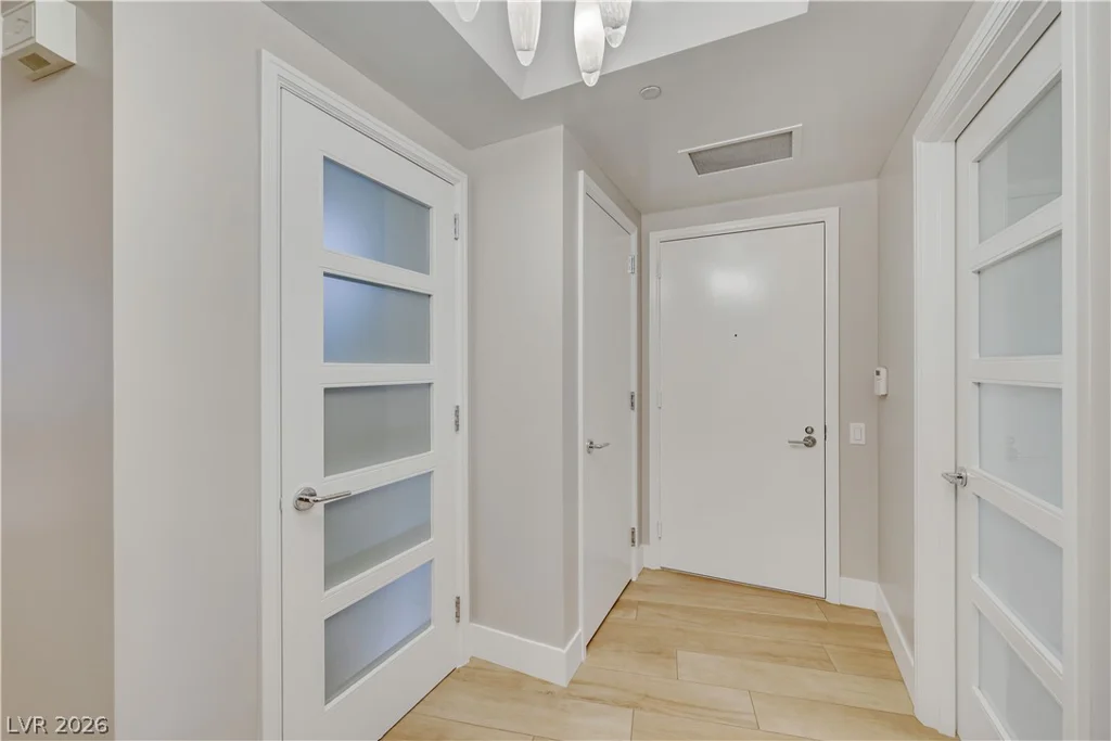 322 Karen, Las Vegas, NV 89109