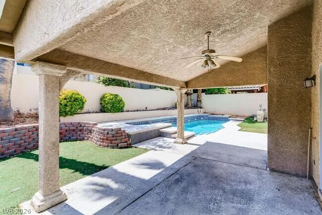 8305 Aqua Spray, Las Vegas, NV 89128