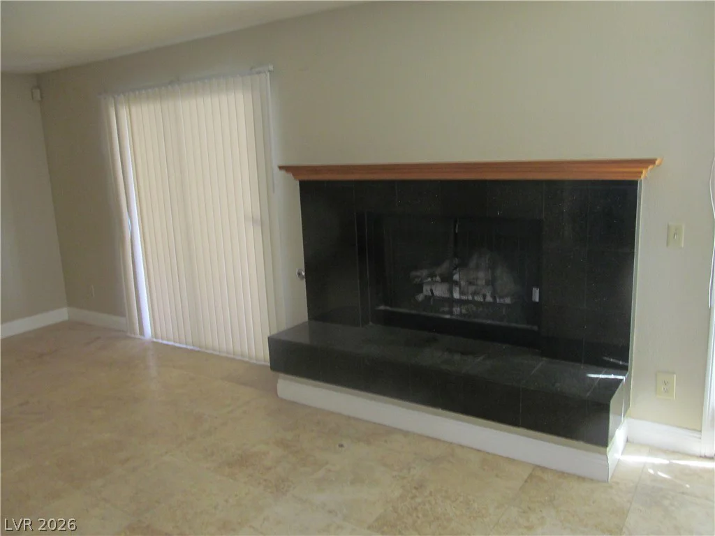8305 Aqua Spray, Las Vegas, NV 89128
