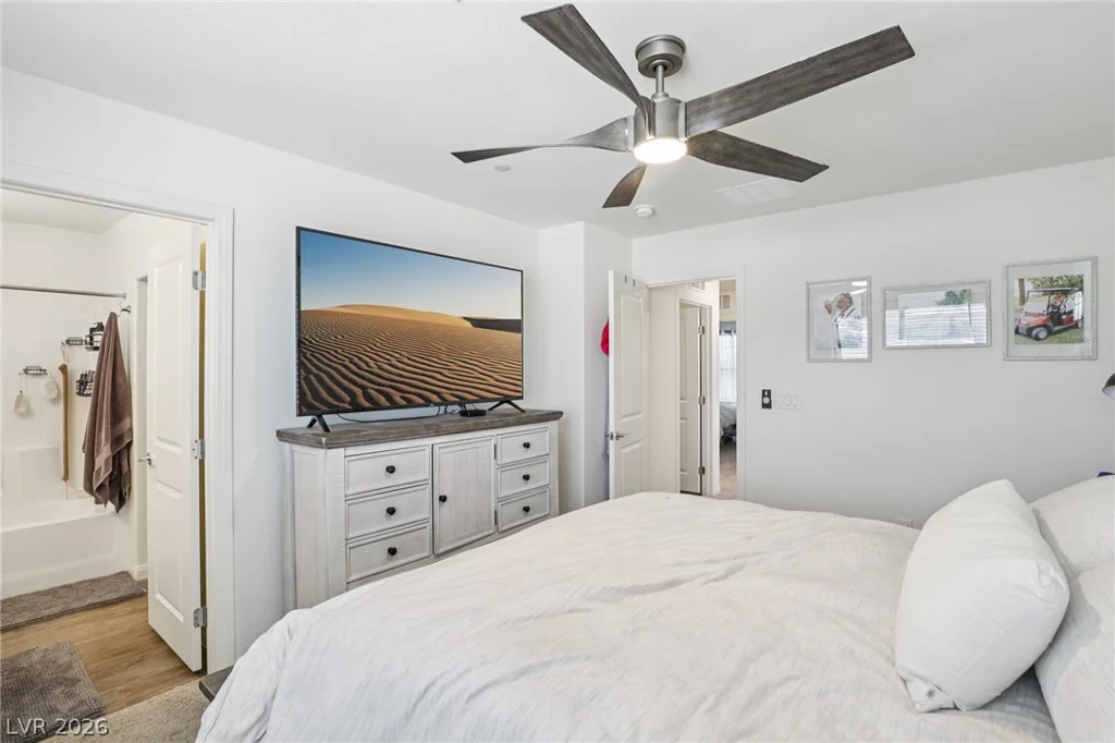 2594 Canary Yellow, North Las Vegas, NV 89086