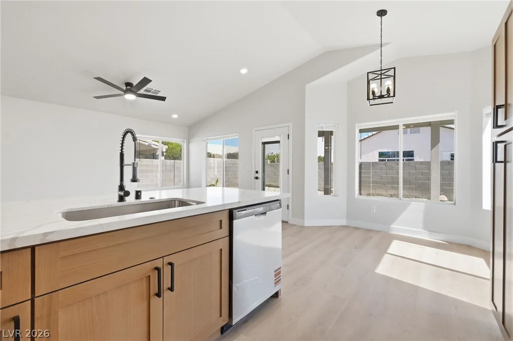 1530 Duhamel, North Las Vegas, NV 89032