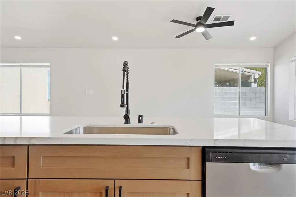 1530 Duhamel, North Las Vegas, NV 89032