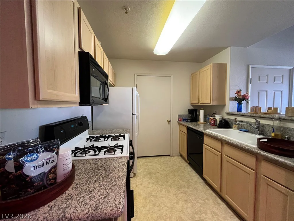950 Seven Hills, Henderson, NV 89052