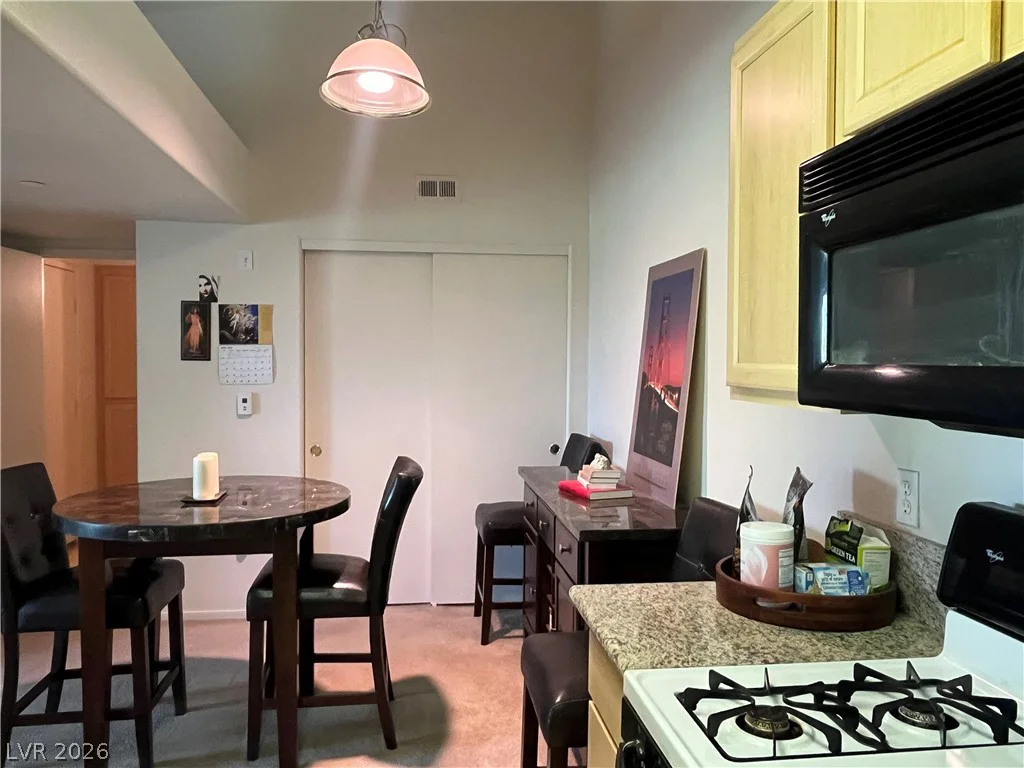 950 Seven Hills, Henderson, NV 89052