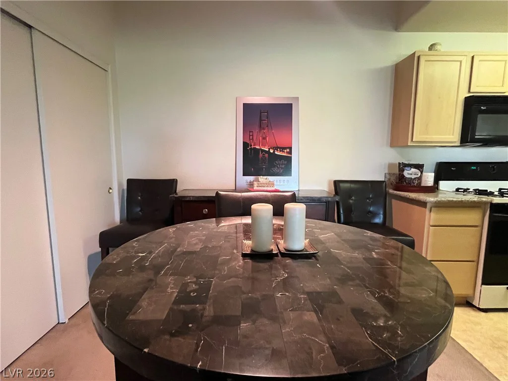 950 Seven Hills, Henderson, NV 89052