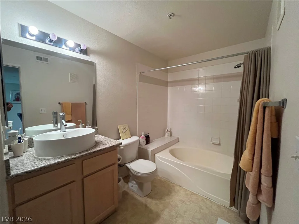 950 Seven Hills, Henderson, NV 89052