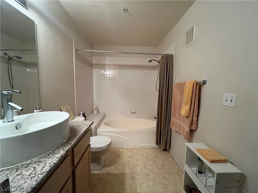 950 Seven Hills, Henderson, NV 89052
