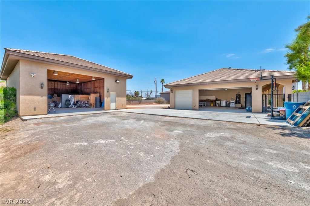 5870 OQUENDO, Las Vegas, NV 89118