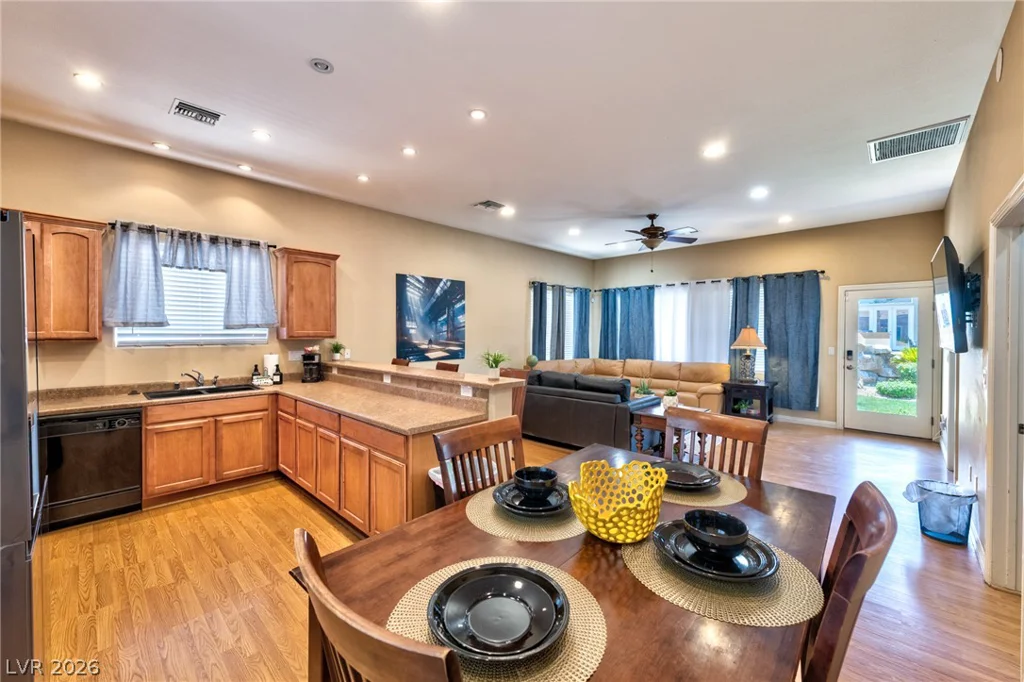 5870 OQUENDO, Las Vegas, NV 89118