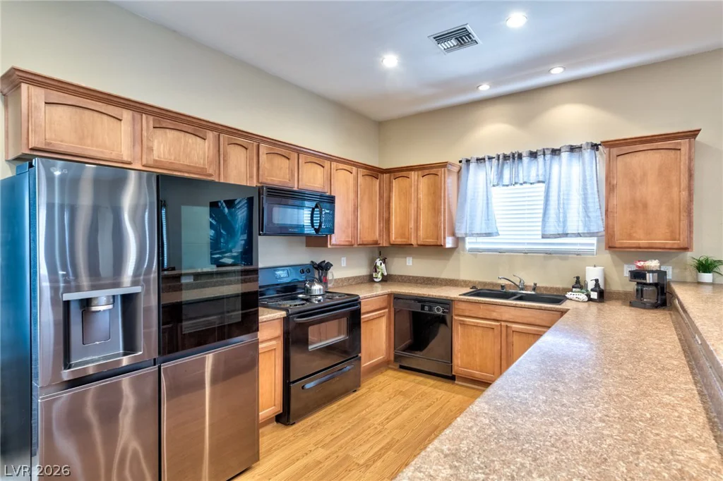 5870 OQUENDO, Las Vegas, NV 89118