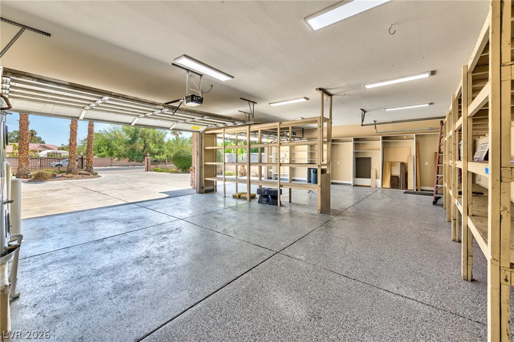 5870 OQUENDO, Las Vegas, NV 89118