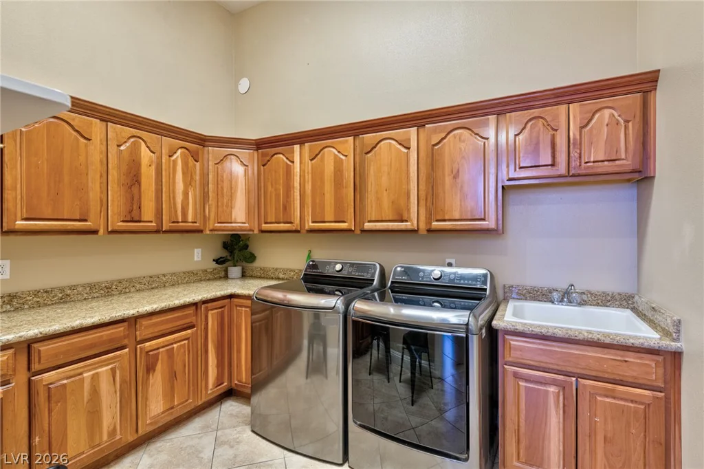 5870 OQUENDO, Las Vegas, NV 89118
