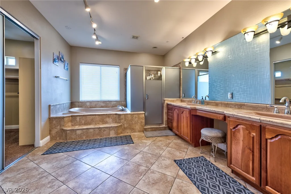 5870 OQUENDO, Las Vegas, NV 89118