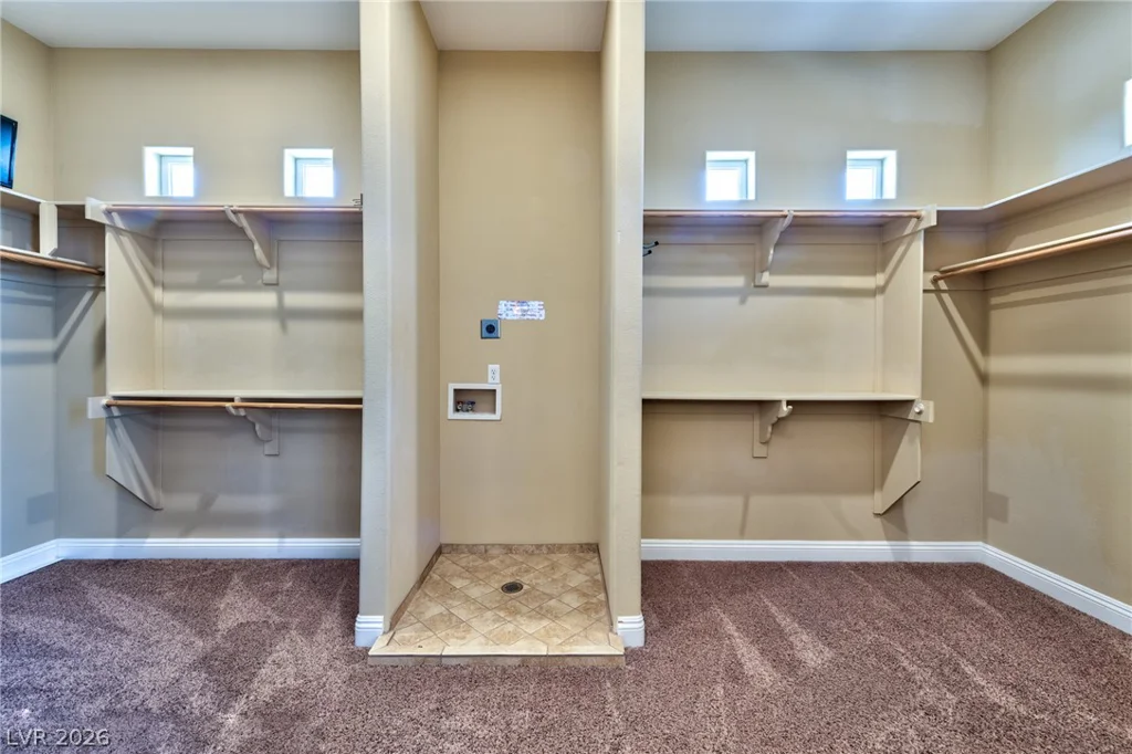 5870 OQUENDO, Las Vegas, NV 89118
