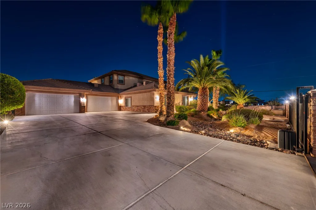 5870 OQUENDO, Las Vegas, NV 89118