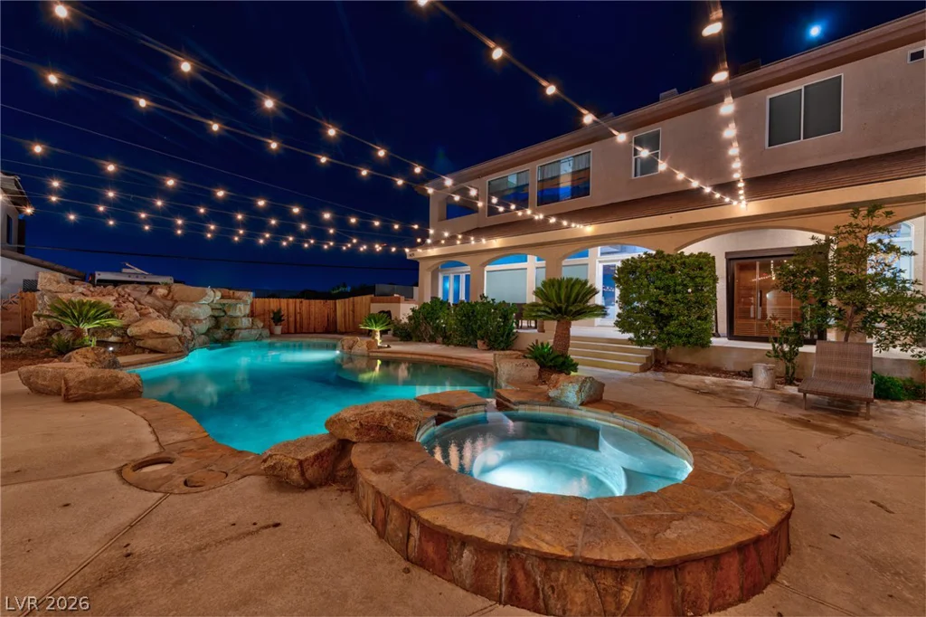 5870 OQUENDO, Las Vegas, NV 89118